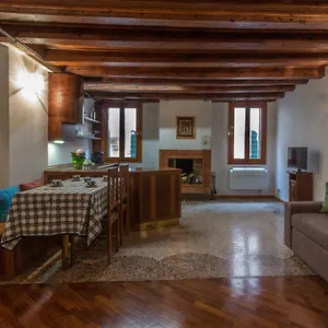 Calle Del Forno Apartment